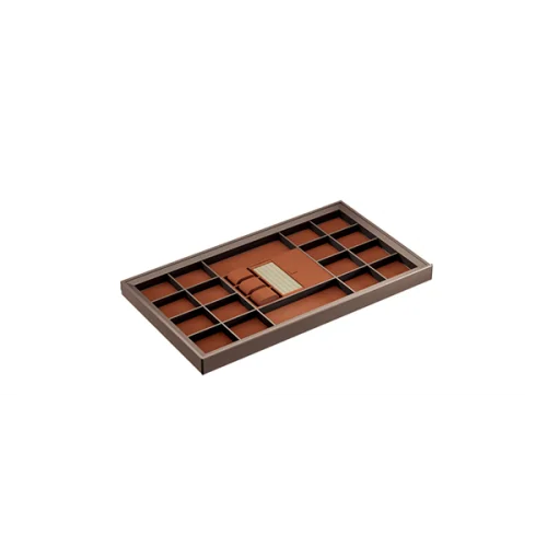 Полка кожаная для аксессуаров и украшений 469*764 с доводчиком, серая Полки сетчатые полка кожаная для аксессуаров и украшений 469*764 с доводчиком, серая