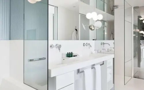 Зеркало AGC  зеркало mirox 3g clear, влагостойкое, 4мм (1605*2750)